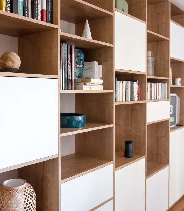 mobibam bibliotheque sur mesure bois et blanc salon